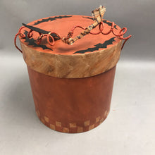 Load image into Gallery viewer, Halloween Box (8x8x8)
