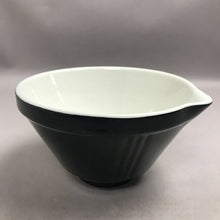Load image into Gallery viewer, Westinghouse Black Ribbed Mixing/Batter Bowl (4.5x8.5x8)
