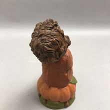 Load image into Gallery viewer, Dr. Tom Clark Cairn Studio "Pumpkin" Gnome Signed (5")

