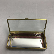 Load image into Gallery viewer, Handcrafted Via Vermont Made In Mexico Burgundy Glass Trinket Box (1x5x2)
