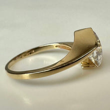 Load image into Gallery viewer, 14K Gold Cubic Zirconia Ring sz 7.75 (3.4g)
