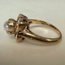 Load image into Gallery viewer, Vintage 14K Gold Pearl Ring sz 5.5 (3.2g)
