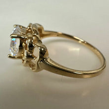 Load image into Gallery viewer, 14K Gold Cubic Zirconia Ring sz 8 (3.1g)
