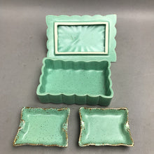 Load image into Gallery viewer, Vintage 1950's California Pottery Ceramic Cigarette Box w/ Matching Ashtrays (2x6x4)
