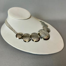 Load image into Gallery viewer, Arte d'Argento Sterling Modernist Brushed Circle Link Necklace (18")
