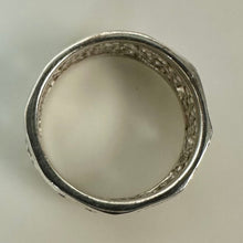 Load image into Gallery viewer, Sterling Floral Cutout Band Ring sz 8
