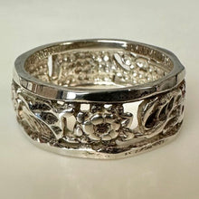 Load image into Gallery viewer, Sterling Floral Cutout Band Ring sz 8
