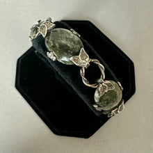 Load image into Gallery viewer, Vintage Sterling Irish Connemara Marble Leafy Link Bracelet (8")
