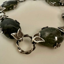 Load image into Gallery viewer, Vintage Sterling Irish Connemara Marble Leafy Link Bracelet (8")
