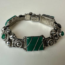 Load image into Gallery viewer, Vintage Mexican Sterling Green Onyx Link Bracelet (7.5")
