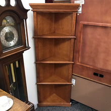 Load image into Gallery viewer, Oak Corner Shelf (72x25x13)

