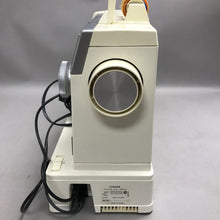 Load image into Gallery viewer, Singer 6235 Sewing Machine
