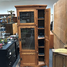 Load image into Gallery viewer, Oak Display Tower w/Glass Shelves (76x34x21) R
