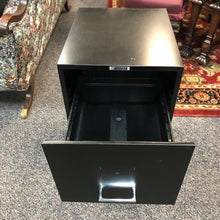 Load image into Gallery viewer, File Cabinet (28x15x18)
