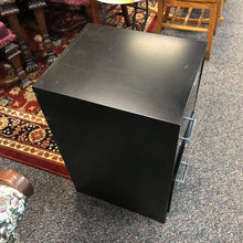 Load image into Gallery viewer, File Cabinet (28x15x18)
