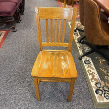 Load image into Gallery viewer, Oak Chair (35x16x16)
