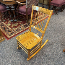 Load image into Gallery viewer, Oak Rocking Chair (35x16x25)
