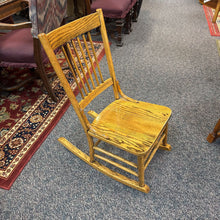 Load image into Gallery viewer, Oak Rocking Chair (35x16x25)
