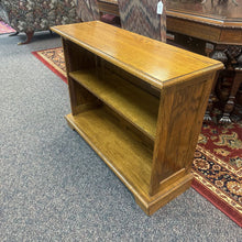 Load image into Gallery viewer, Oak Shelf (30x37x12)
