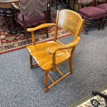 Load image into Gallery viewer, Oak Arm Chair (33x25x22)
