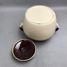 Load image into Gallery viewer, Vintage McCoy Bean Pot # 343 With Lid (7")
