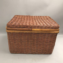 Load image into Gallery viewer, Wicker Storage Basket w/Lid (13x15x18)
