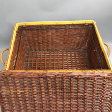 Load image into Gallery viewer, Wicker Storage Basket w/Lid (13x15x18)
