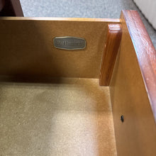 Load image into Gallery viewer, Pier 1 Imports End Table (27x15x19)
