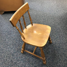 Load image into Gallery viewer, Wood Chair (31x17x17)
