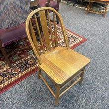 Load image into Gallery viewer, Oak Wood Chair (34x17x19)
