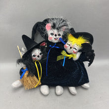 Load image into Gallery viewer, Annalee Triple Trouble Mice Witches (10x10x6)
