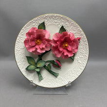 Load image into Gallery viewer, Franklin Mint Porcelain Plate - The Roses of Capodimonte (8")
