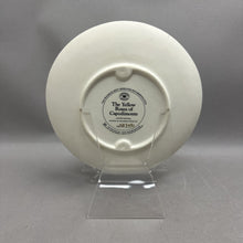 Load image into Gallery viewer, Franklin Mint Porcelain Plate - The Yellow Roses of Capodimonte (8")
