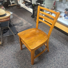 Load image into Gallery viewer, Oak Kitchen Chair (32x18x19)
