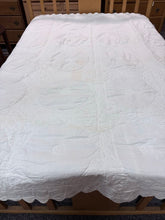 Load image into Gallery viewer, Arch Quilts Dresden Plate Pink &amp; Blue Quilt (84x68)
