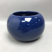 Load image into Gallery viewer, Haeger Blue Pottery Planter (5x7x7)
