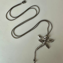Load image into Gallery viewer, Uno De 50 Silver Plated Dragonfly Necklace (32")
