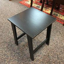 Load image into Gallery viewer, Black End Table (20x16x16)

