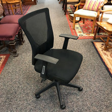 Load image into Gallery viewer, Black Office Chair (40x23x23)
