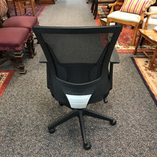 Load image into Gallery viewer, Black Office Chair (40x23x23)
