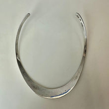 Load image into Gallery viewer, Vintage Mexican Sterling Collar Necklace (13.5" Adjustable)
