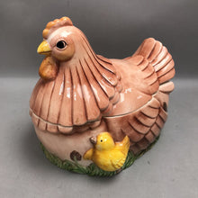 Load image into Gallery viewer, Gallo de Oro Mother Hen &amp; Chicks Cookie Jar (8x10)

