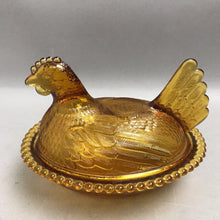 Load image into Gallery viewer, Vintage Indiana Glass Amber Hen On Nest Dish (7")
