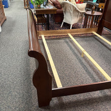 Load image into Gallery viewer, King Sleigh Bed (47x82x91)
