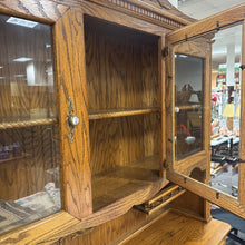 Load image into Gallery viewer, Oak Buffet/China Cabinet (30x40x18)
