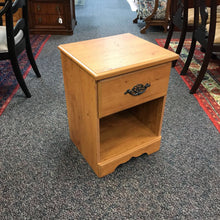 Load image into Gallery viewer, Nightstand (25x18x16)
