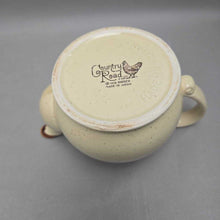 Load image into Gallery viewer, Vintage Country Road Chicken Teapot (6x8x5)
