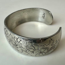 Load image into Gallery viewer, Vintage Kirk Steiff Pewter Flower of the Month Aster Etched Cuff Bracelet
