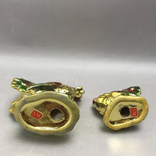 Load image into Gallery viewer, Vintage Pair of Japanese Gold Metallic Red Green Ceramic Rooster Figurine (5")

