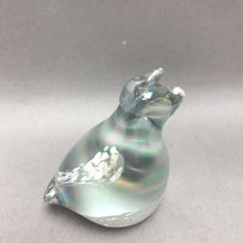 Load image into Gallery viewer, Vintage Iridescent Art Glass Bird Paperweight (4")
